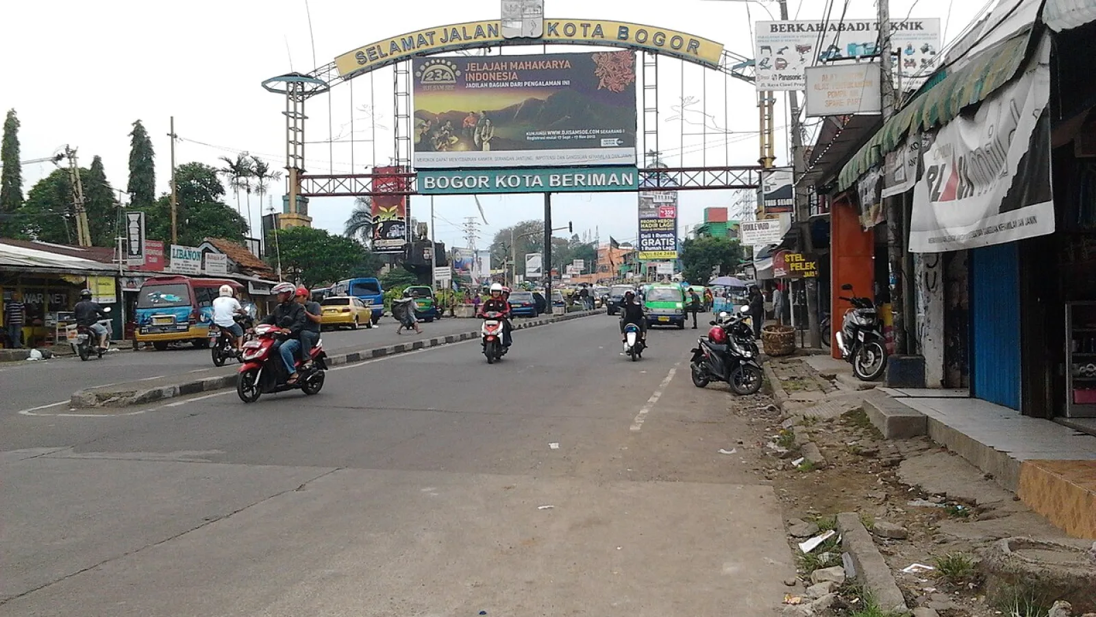 Gapura perbatasan Kota Bogor